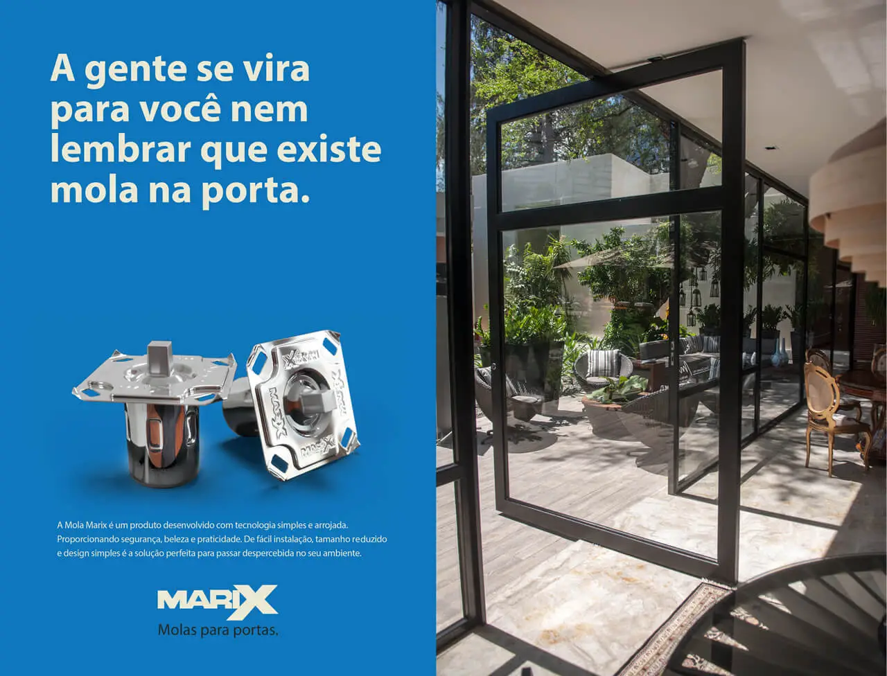 Bisagra de piso Marix instalado en una puerta de vidrio